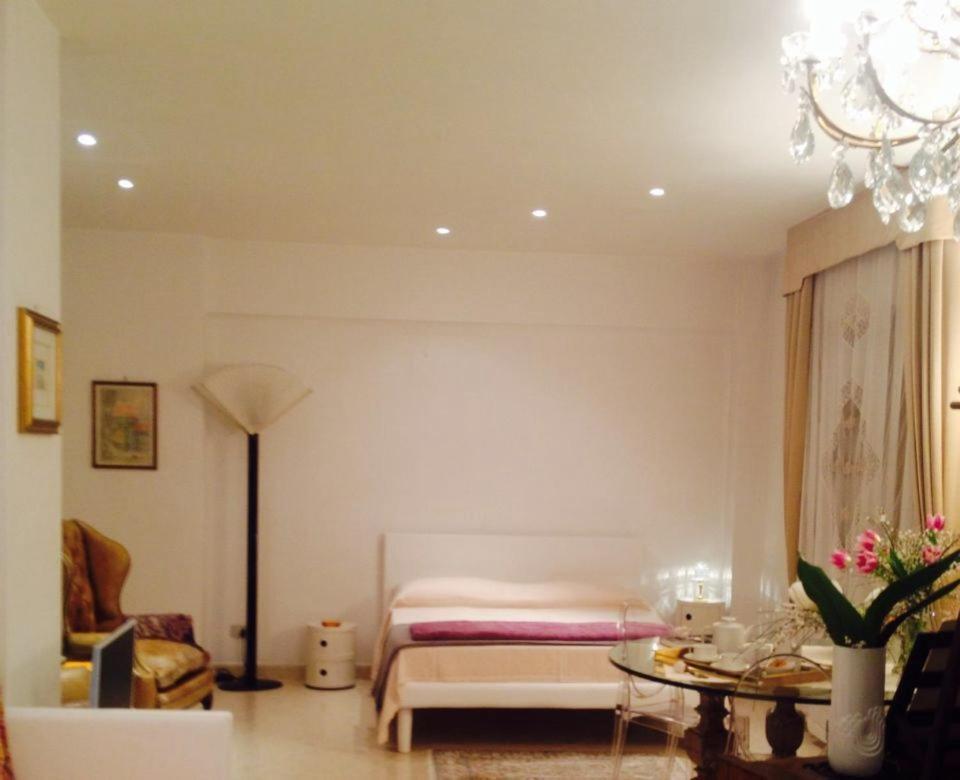 L'Attico Del Centro Bed & Breakfast Matera Bagian luar foto